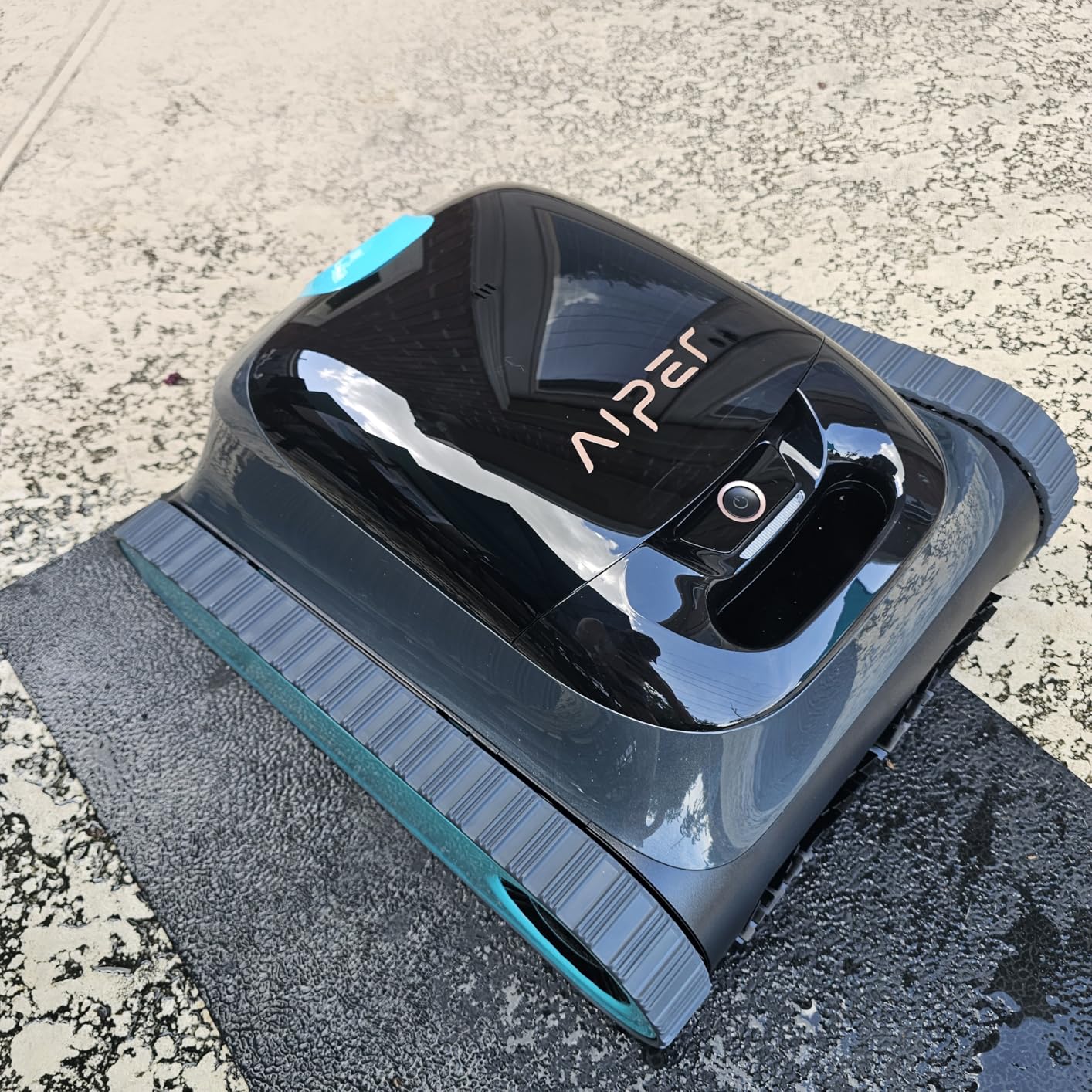 Aiper Scuba S1 2026 Robotic Pool Cleaner,Floor/Wall/Waterline/Shallow Area Cleaning, Double Filtration, Adaptive Navigation, High-Precision Sensors, App Support-Teal customer photo 2