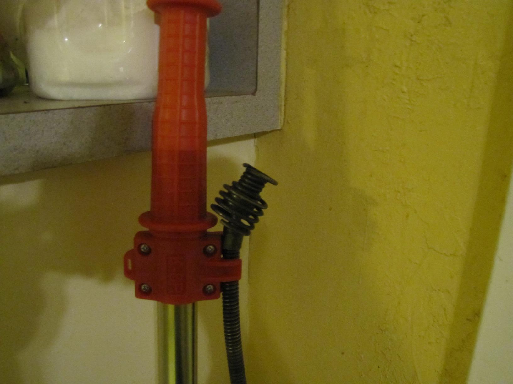 RIDGID 59802 K-6DH Hybrid Toilet Snake Auger with 6' Heavy-Duty Drop Head Tri-Wrap Cable, Manual or Cordless Drill Operated Plumbing customer photo 2