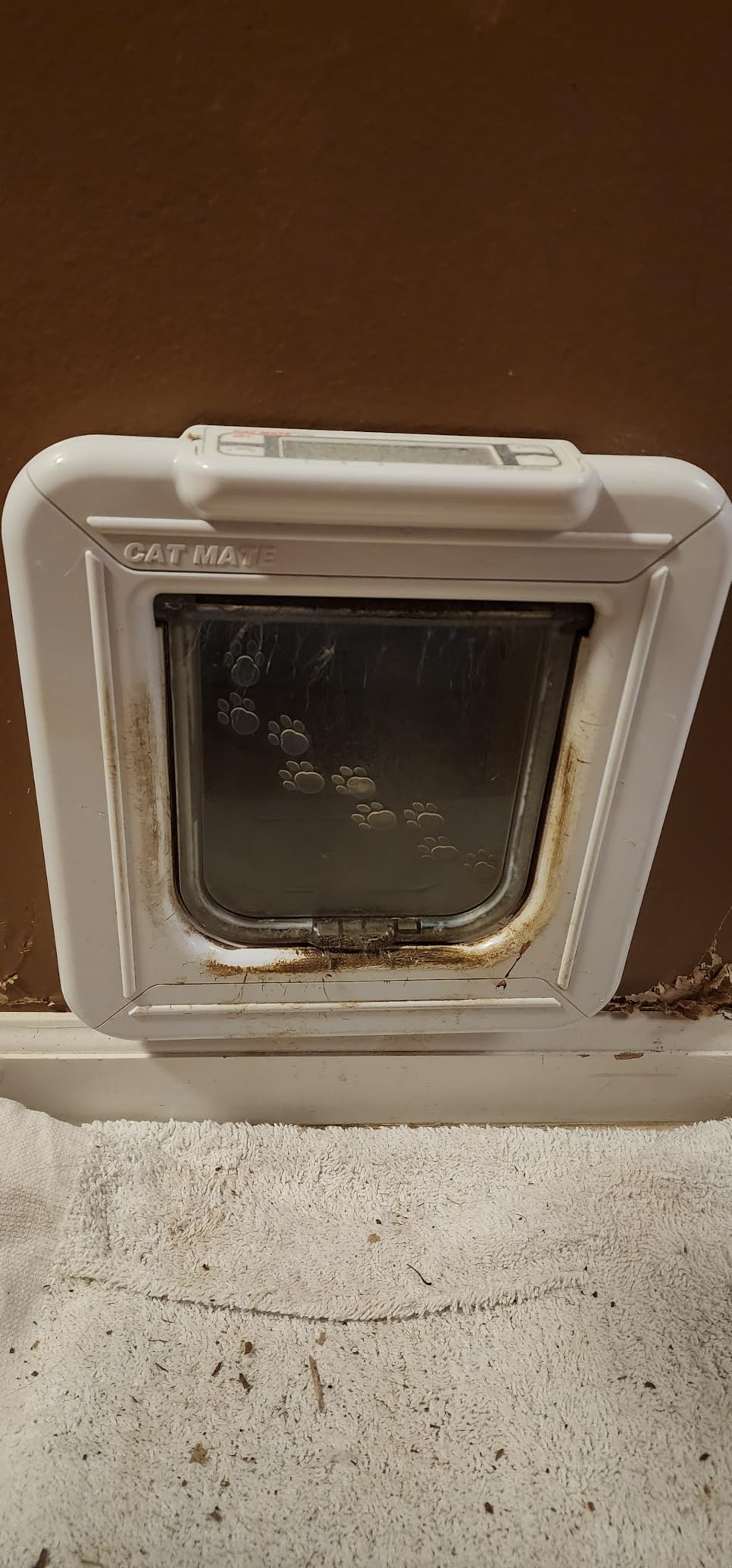 Cat Mate Elite Microchip Cat Door with Timer Control customer photo 1