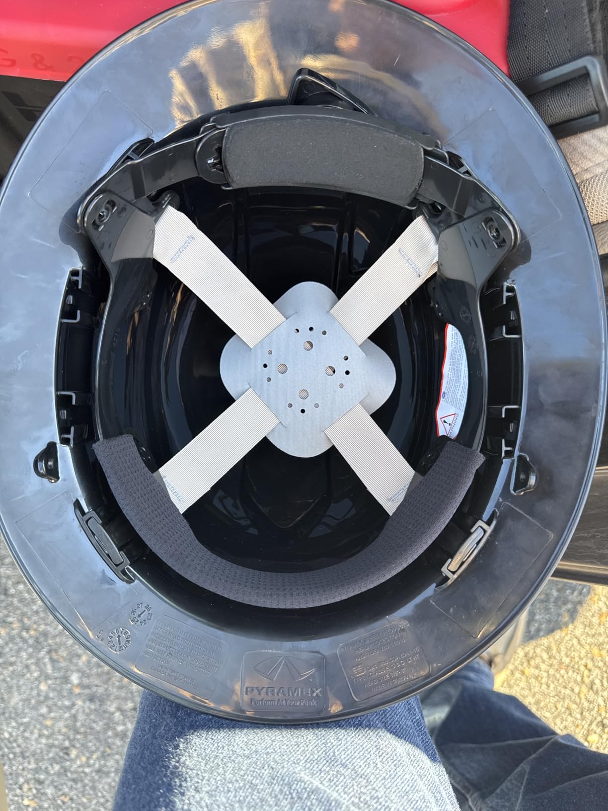 Pyramex Ridgeline Full Brim Hard Hat 4 Point Ratchet Matte Black Graphite Pattern customer photo 1