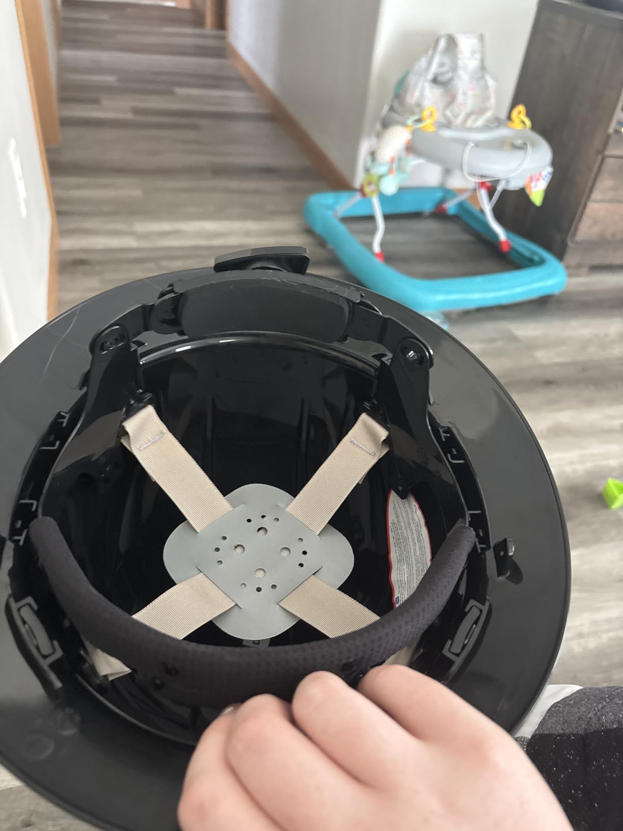 Pyramex Ridgeline Full Brim Hard Hat 4 Point Ratchet Matte Black Graphite Pattern customer photo 2