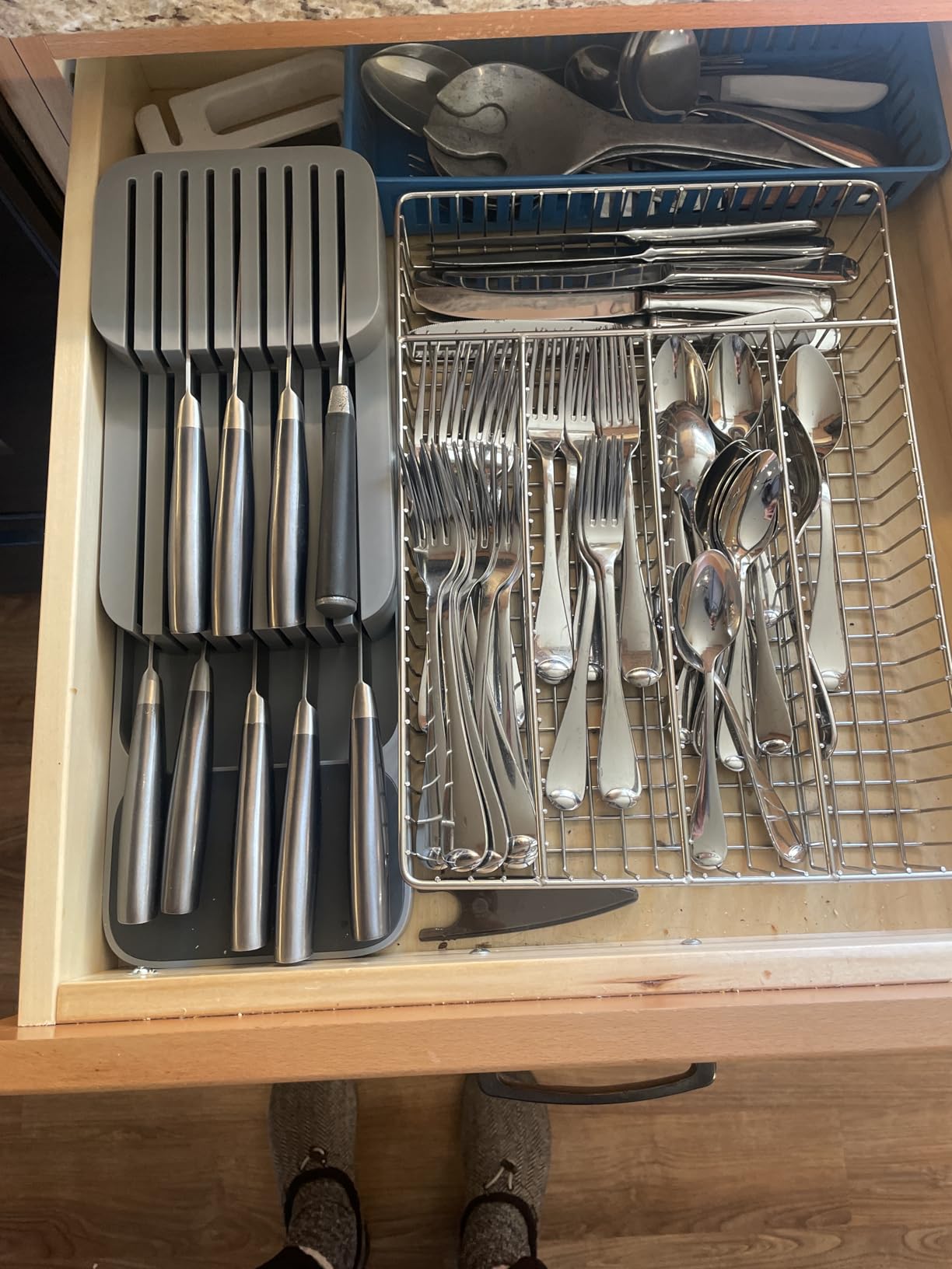 Joseph Joseph DrawerStore Knife Organizer, holds up to 9 knives, Kitchen Organization & Drawer Storage – Compact, Gray customer photo 1