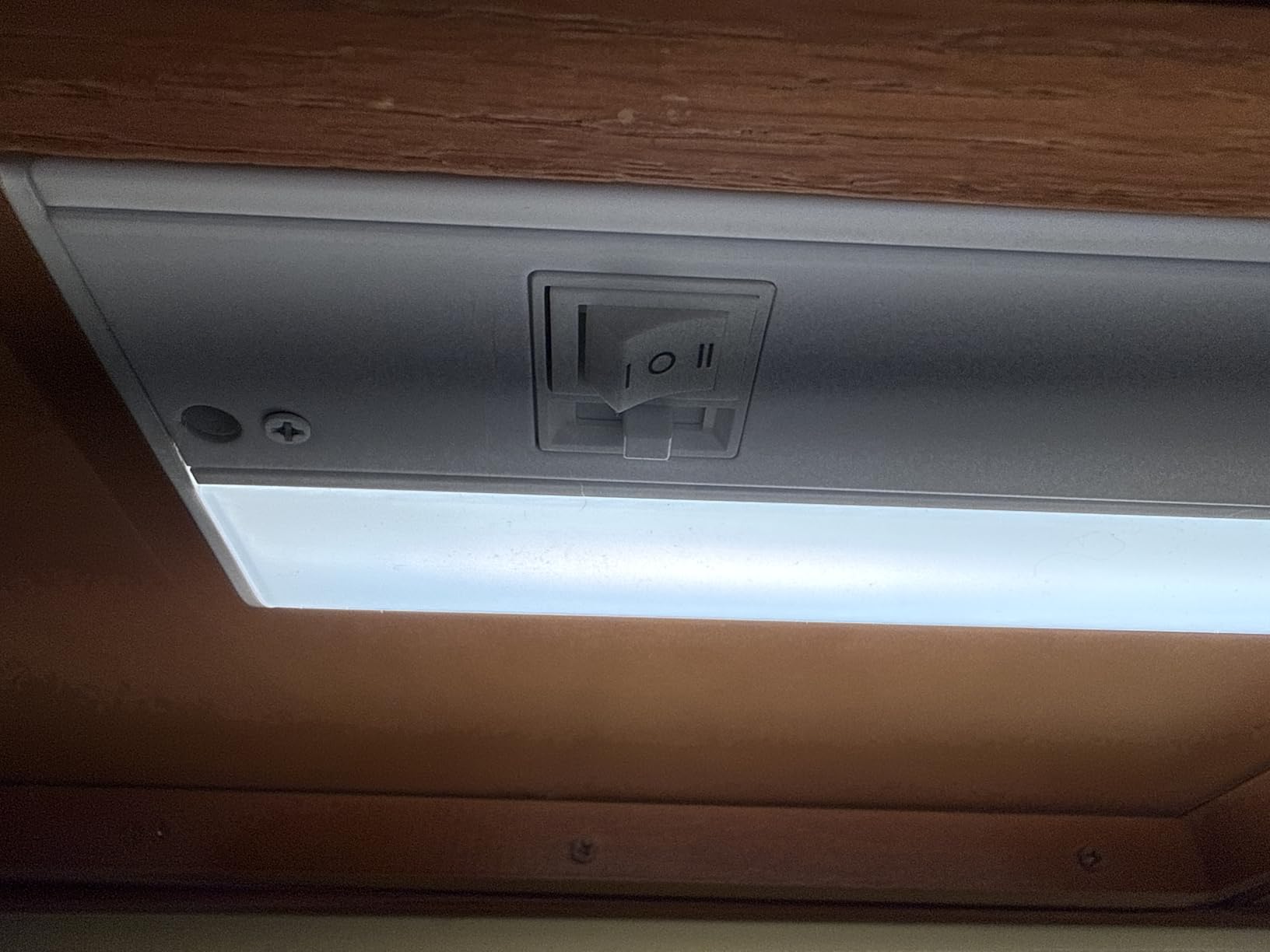 GETINLIGHT 12-Inch Hardwired Only LED Under Cabinet Light, 3000K customer photo 1
