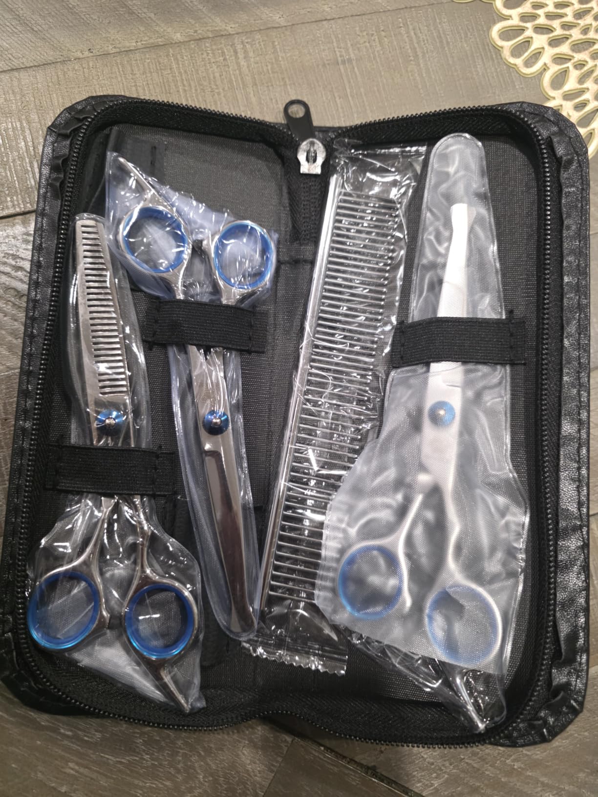 GLADOG Professional 5 in 1 Dog Grooming Scissors Set with Safety Round Tips, Sharp and Heavy-duty Pet Grooming Shears for Cats customer photo 1