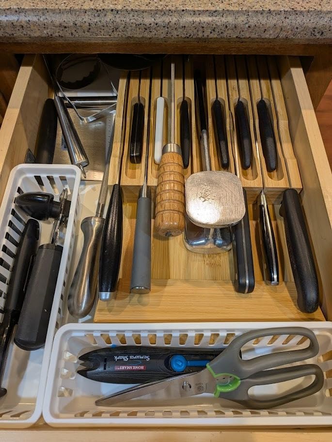 VaeFae In-Drawer Knife Block,Bamboo Knife Drawer Organizer Insert, Kitchen Knife Drawer Storage for 16 Knives PLUS a Slot for your Knife Sharpener (Without Knives) customer photo 1