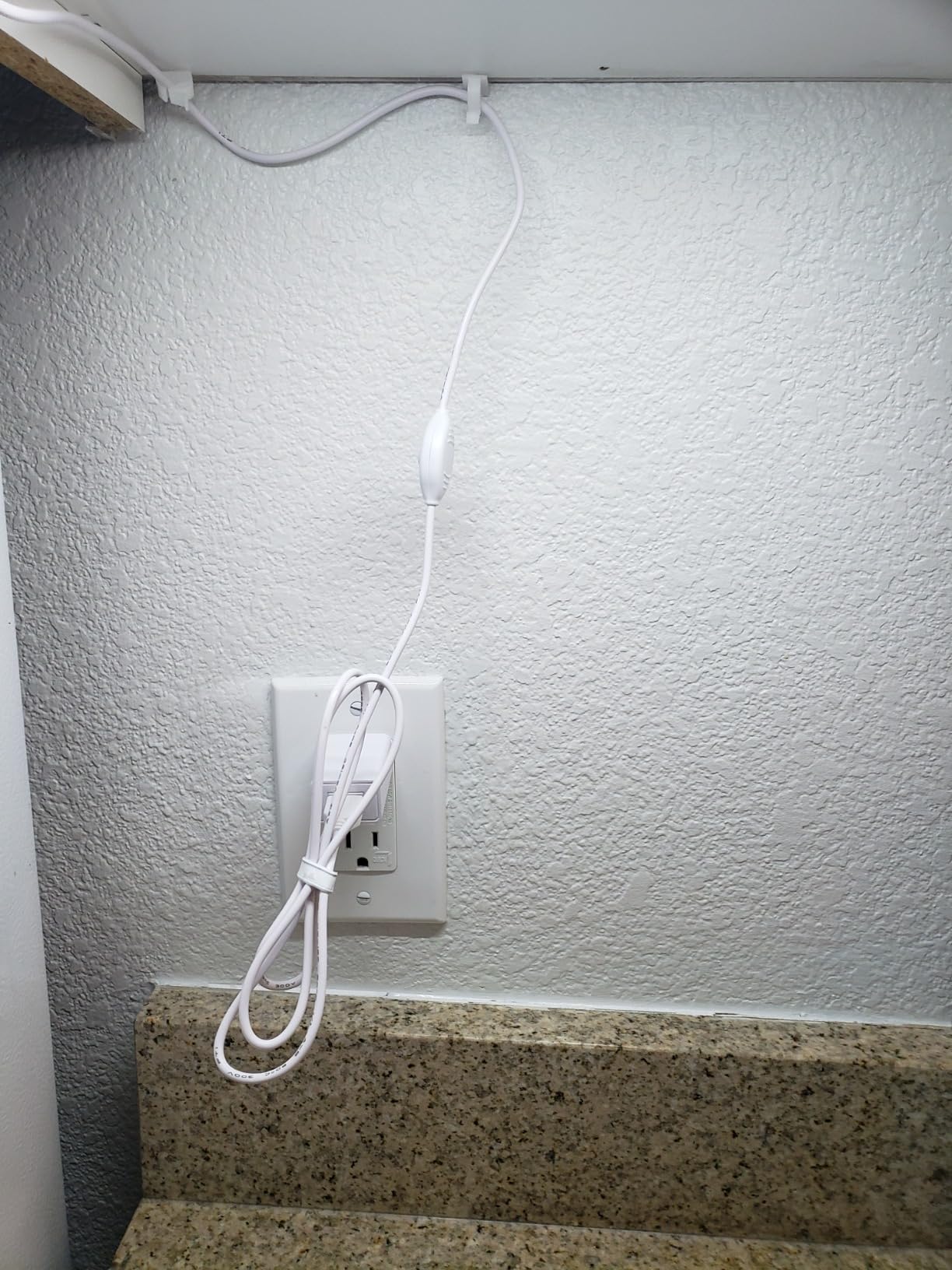 Under Cabinet Light, 12 Inch Plug in LED Closet Light with Memory Function, Cold White 6000K, Super Slim Dimmable Workbench,Under Counter Lights for Kitchen customer photo 2