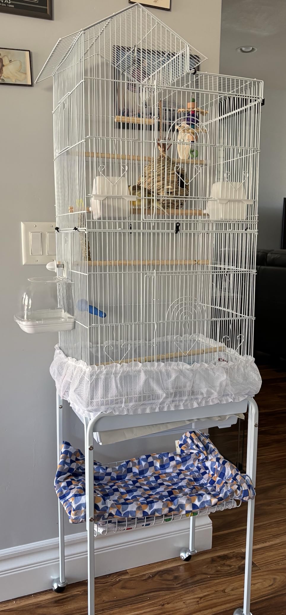 Yaheetech 62.5-inch Roof Top Flight Bird Cage for Parakeets Cockatiels Conures Finches Lovebirds Canaries Budgies Small Parrots, Large Birdcage with Detachable Rolling Stand, White customer photo 2