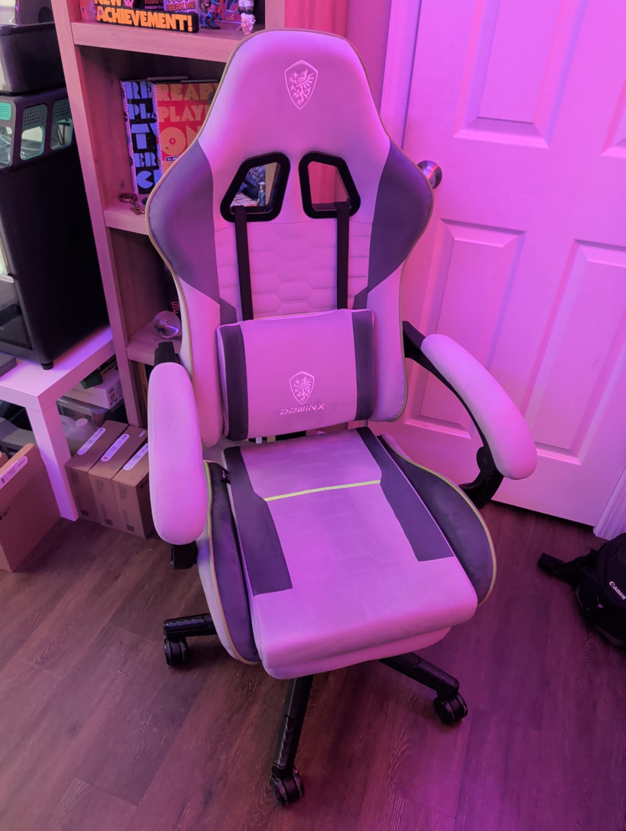 Dowinx Gaming Chair Fabric with Pocket Spring Cushion, Massage Game Chair Cloth with Headrest, Ergonomic Computer Chair with Footrest 290LBS, Black and Grey customer photo 1