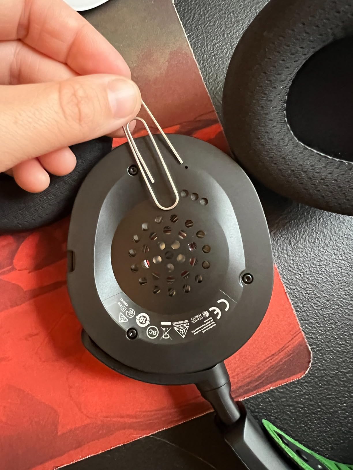 SteelSeries Arctis Nova 7X Wireless Multi-Platform Gaming Headset — Neodymium Magnetic Drivers — 2.4GHz+Bluetooth — 38Hr USB-C Battery — AI Mic — Xbox Series X|S, PC, PS5, Switch, VR, Mobile - Black customer photo 2