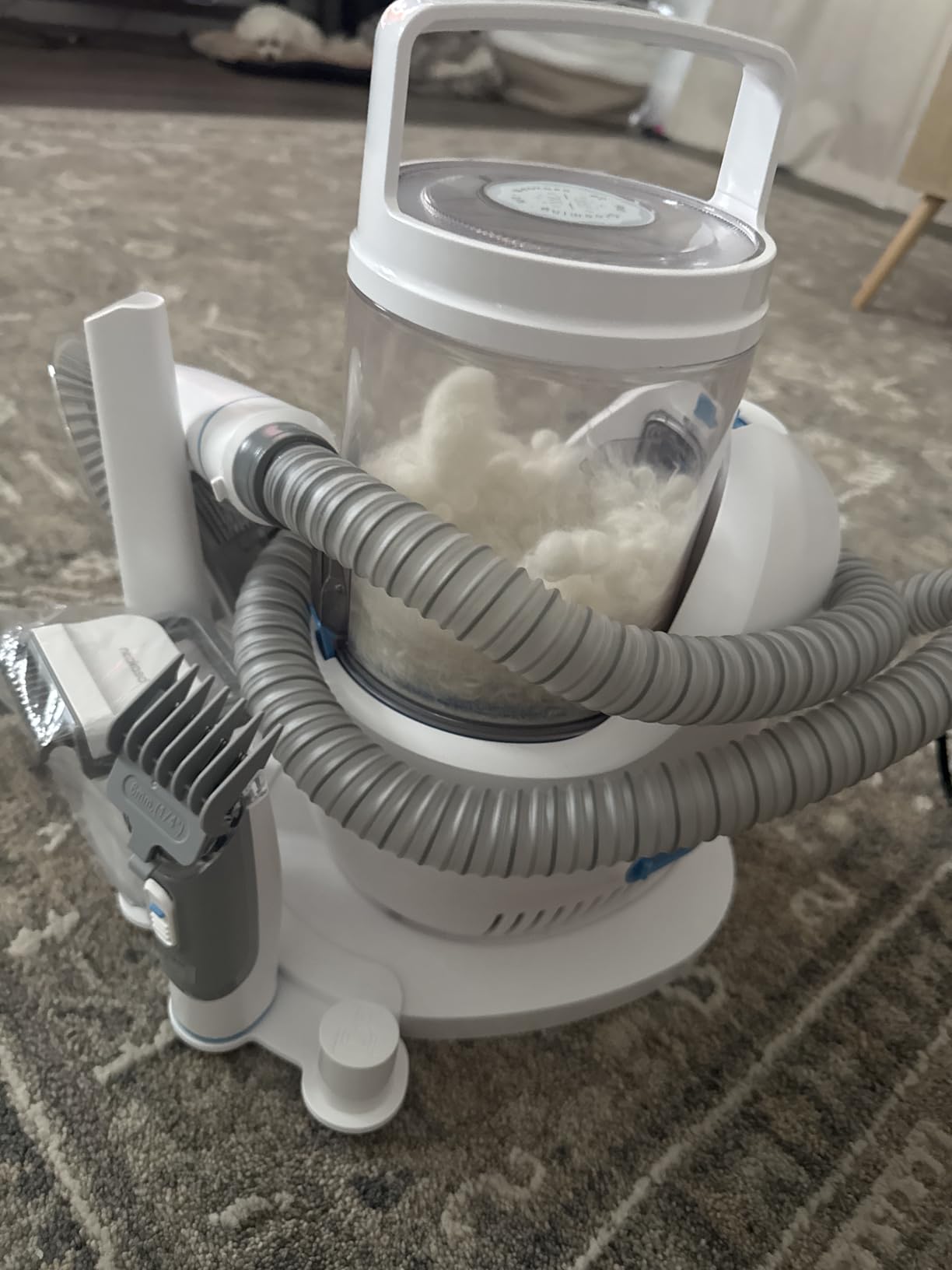 Neakasa P2 Pro Dog Grooming Kit, Dog Clippers Vacuum Suction 99% Hair, Pet Grooming with 5 Proven Tools, 2L Large-Capacity Easy Empty Dustbin for Dogs Cats Animals customer photo 1