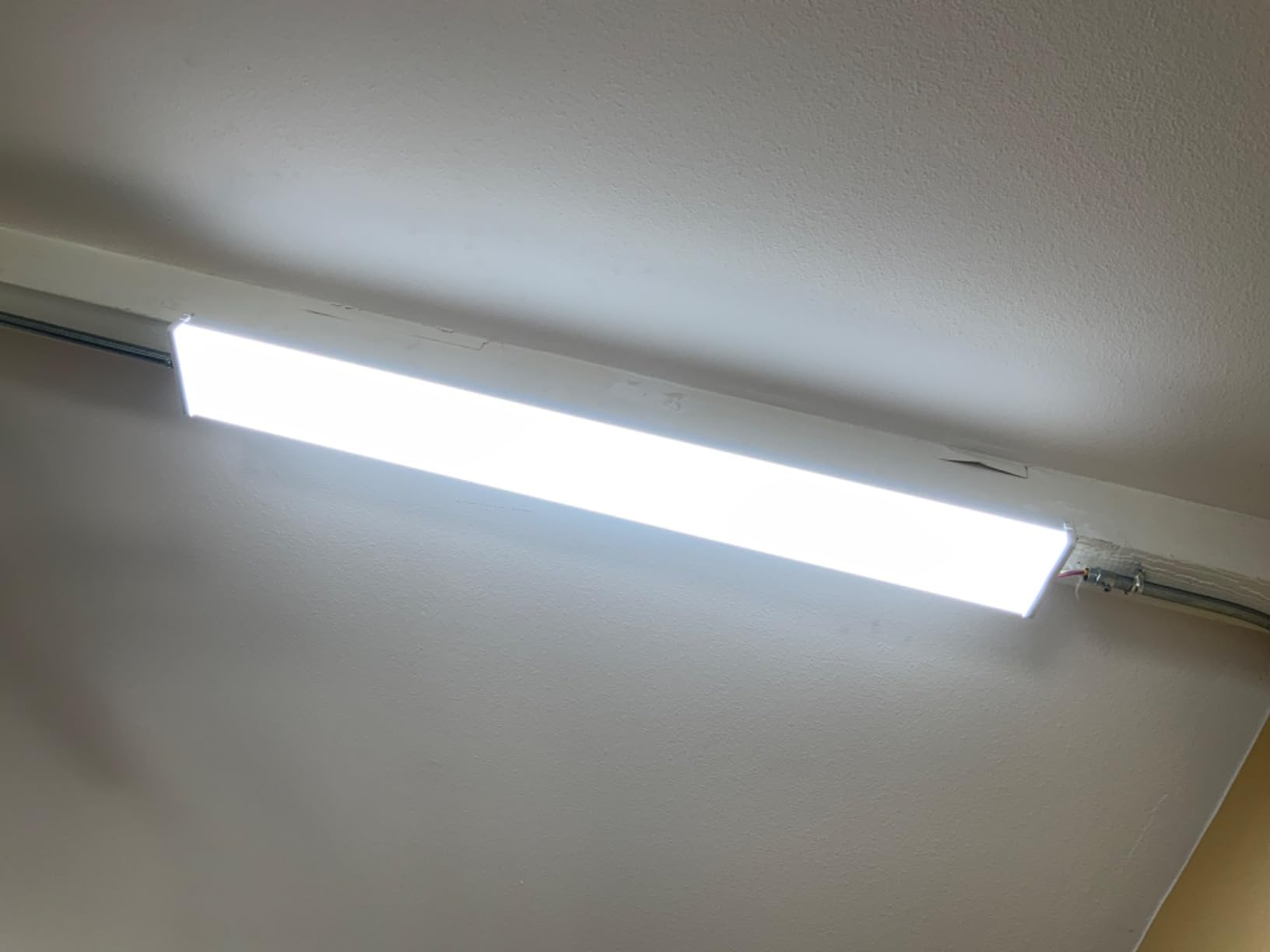 hykolity 4FT LED Wraparound Light with 3 Wattages / 3CCT 55-75W 3000-5000K customer photo 2