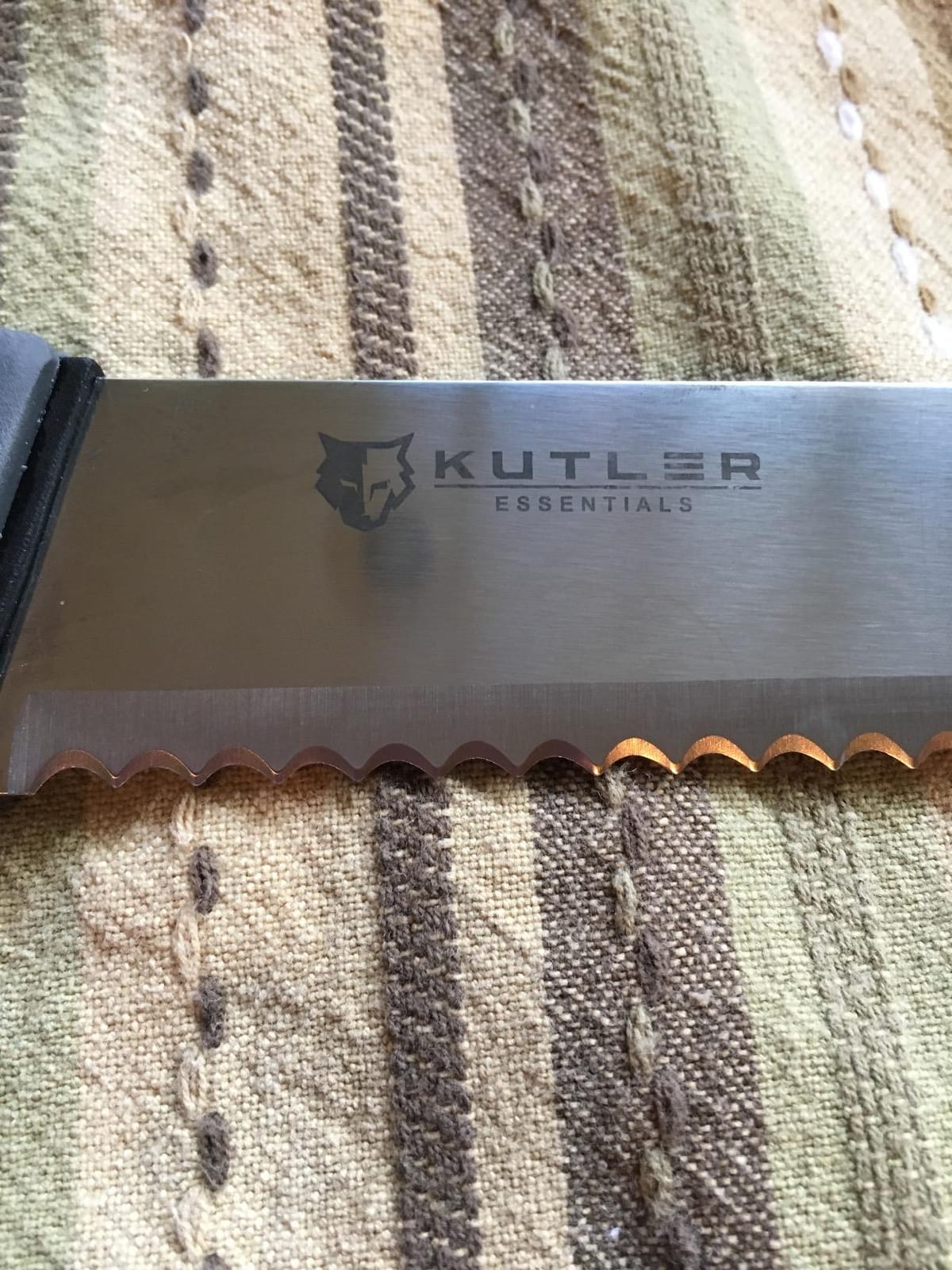 KUTLER Professional 8-Inch Bread Knife and Cake Slicer with Serrated Edge - Ultra-Sharp Stainless Steel Cutlery customer photo 2