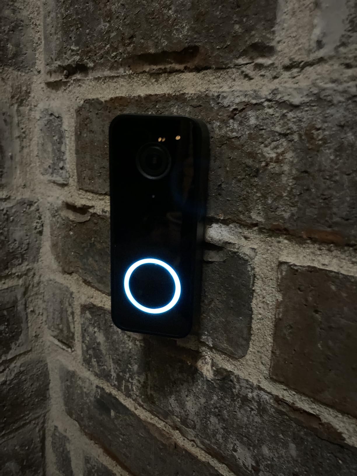 WYZE Wired Doorbell Camera v2(Existing Doorbell Wiring Required), 2K HD customer photo 1