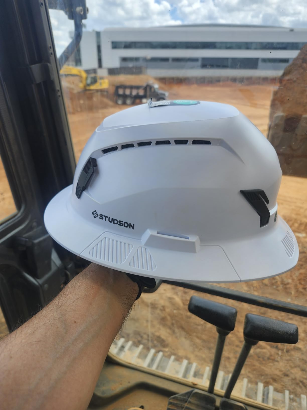 STUDSON SHK-1 Full Brim Safety Helmet Vented: ANSI/ISEA Z89.1 Type II Compliant (R 2019), Lightweight & Breathable, NFC Emergency Contact Chip, One Size, Class C Protection customer photo 2