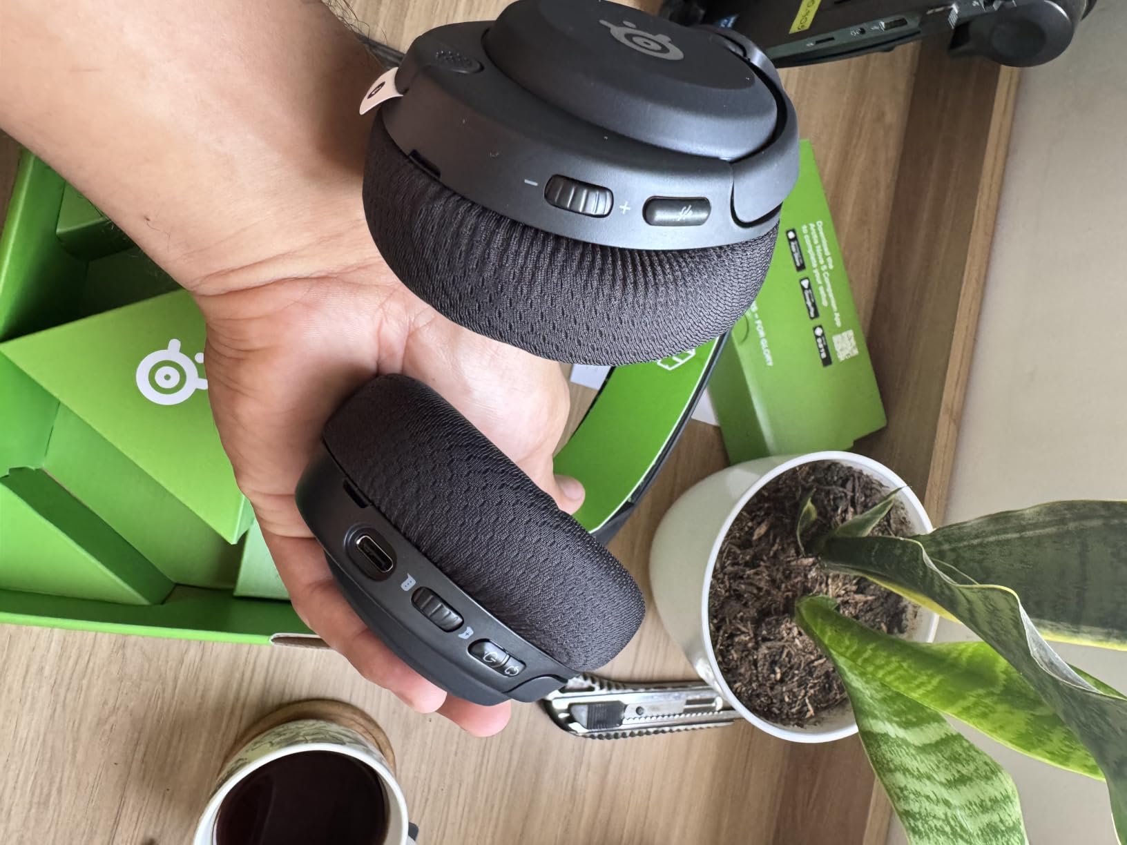 SteelSeries Arctis Nova 5X Wireless Multi-System Gaming Headset — Neodymium Magnetic Drivers — 100+ Audio Presets — 60 HR Battery — 2.4GHz or BT — ClearCast Gen2.X Mic — Xbox, PC, PS, Switch, Mobile customer photo 2