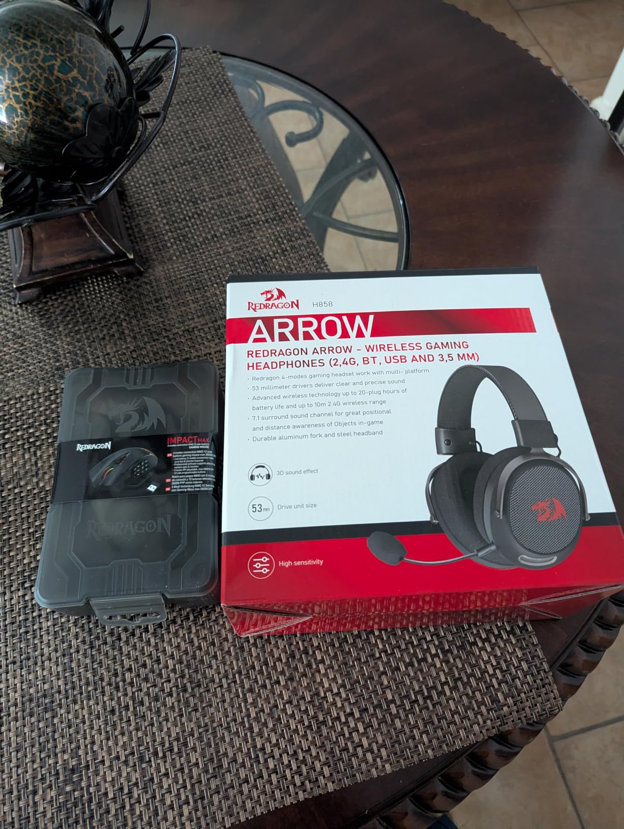 Redragon H858 3-Mode Wireless Gaming Headset, 7.1 Surround Sound, 53 mm Drivers, Memory Foam Ear Pads, Detachable Noise-canceling Microphone, Over-Ear Headphones Works for Phone, PC/PS5/NS, Black customer photo 1