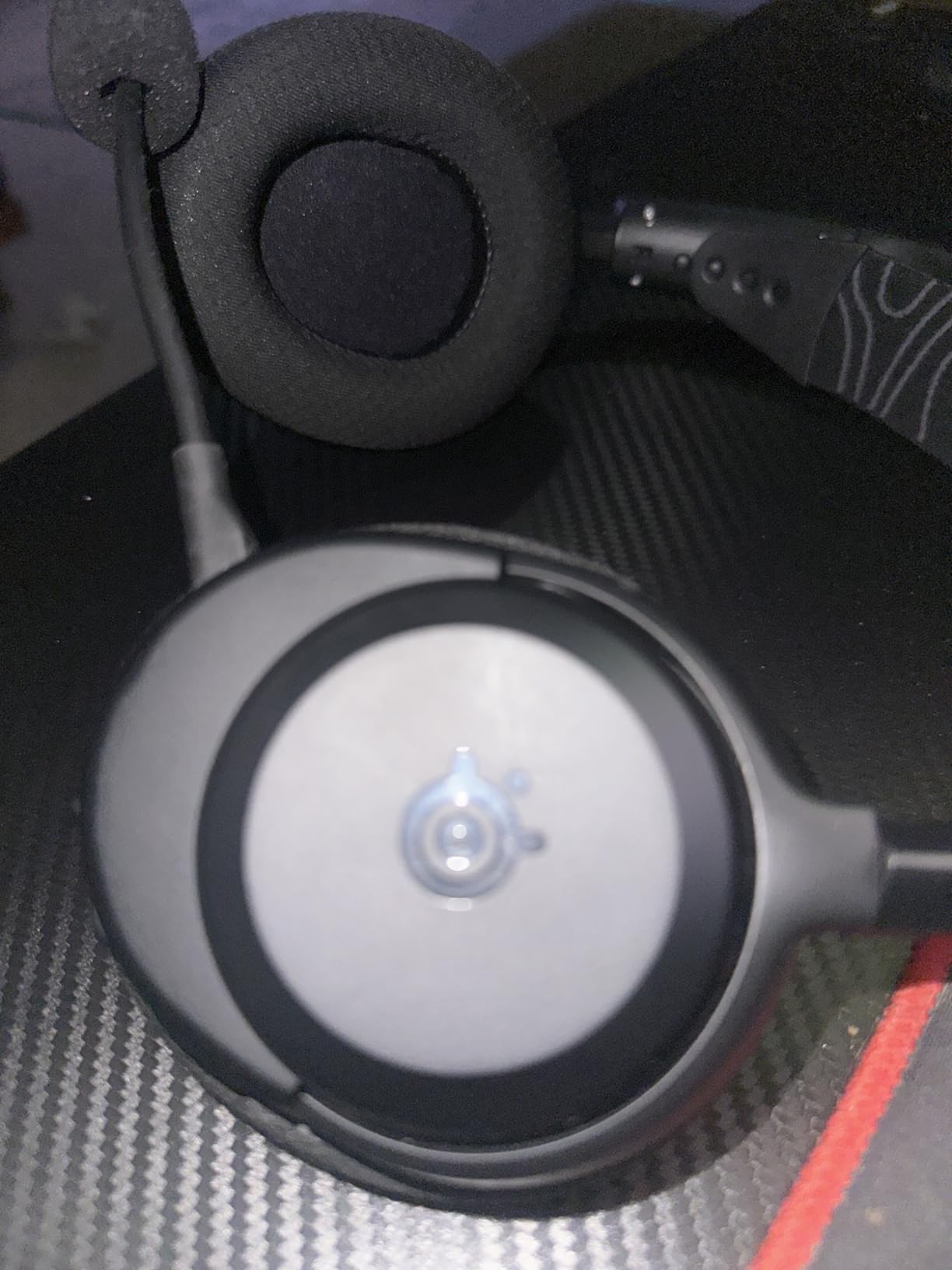 SteelSeries Arctis Nova 3X Wireless Multi-Platform Gaming Headset — Mobile App Control — 40 HR Battery — Neodymium Magnetic Drivers — 2.4GHz/Bluetooth — Xbox, PS5, PC, Switch, Mobile — Aqua customer photo 1